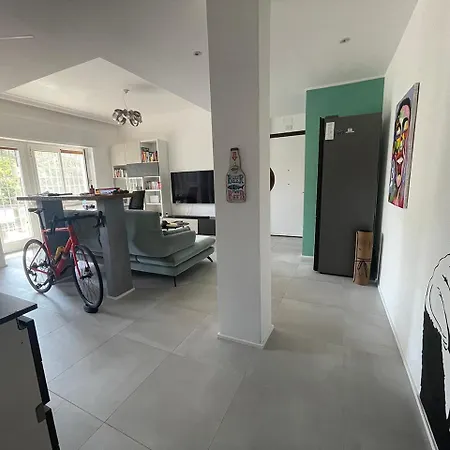 Stylish 1 Bedroom In Апартаменты